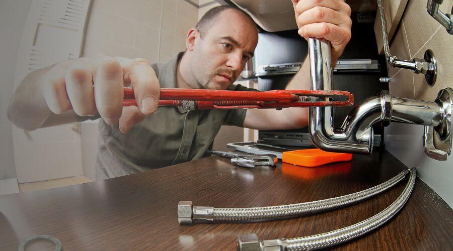 Professional same day plumber in New Douglas, IL
